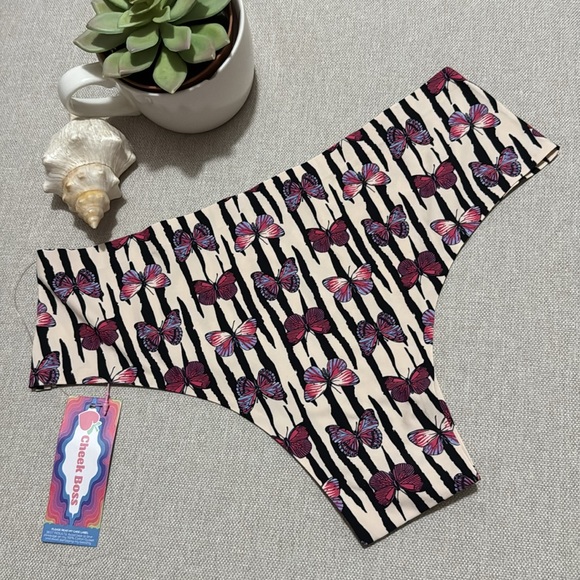 NWT Cheek Boss Underwear-Sz M-Butterfly Print-Seamless - Picture 1 of 9